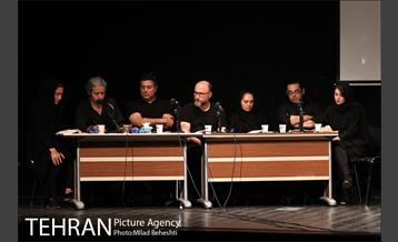 فیلمنامه خوانی سگ کشی در فرهنگسرای اندیشه‎ 7