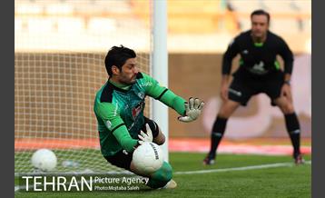 دیدار تیم های فوتبال پرسپولیس و ذوب آهن 16