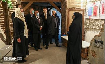 بازدید سفرا از سراسرنمای شهید سلیمانی 21