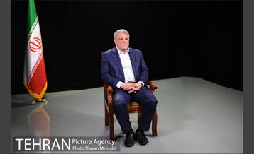 بازدید رئیس شورای شهر از مرکز ارتباطات شهرداری 12