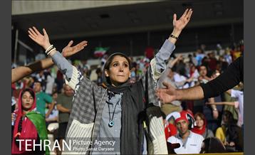 تماشای دیدار تیم‌های ملی ایران و پرتقال در استادیوم آزادی 26