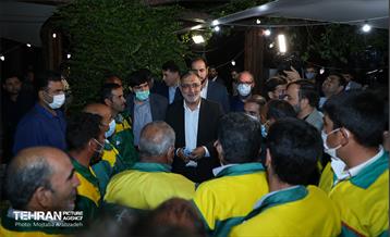 افطاری شهردار تهران با پاکبانان 8