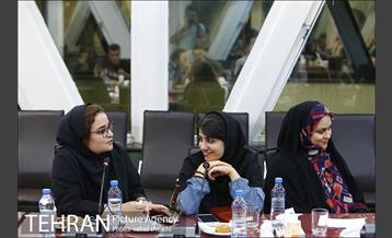 نشست صمیمی دکتر مظاهریان با اصحاب رسانه  8