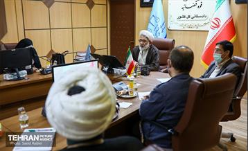 جلسه اعضای کمیسیون نظارت و حقوقی شورا با دادستان کل کشور 27