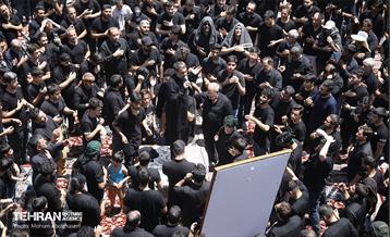 عزاداری ظهر عاشورا در امامزاده صالح (ع) 33