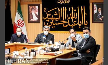 نشست شهردار تهران با جمعی از روزنامه نگاران 34