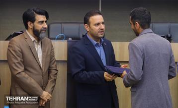 نشست صمیمانه دبیر هیأت عالی گزینش کشور با مدیران شهرداری تهران 14