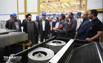 بازدید اعضای شورای اسلامی شهر تهران از شرکت واگن‌سازی تهران 19