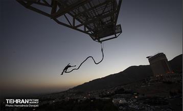 اولین دوره مسابقات پرش بانجی نمایشی  27