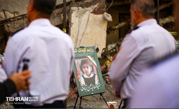 ادای احترام آتش نشان‌های تهران به شهدای جنگ ۱۲ روزه 45