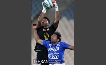 دیدار استقلال و نفت تهران در لیگ برتر فوتبال 16