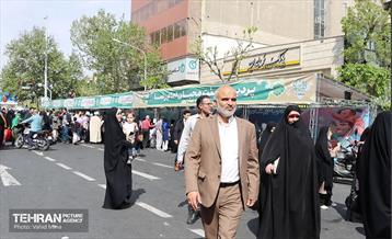 خدمت‌رسانی مواکب منطقه11 به نمازگزاران عید سعید فطر 8