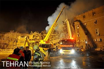 امداد رسانی شبانه در حادثه پلاسکو 2