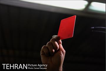 پرفورمنس داوران فوتبال در ایستگاه هفت تیر 14