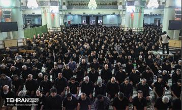 اقامه نماز ظهر عاشورا 10