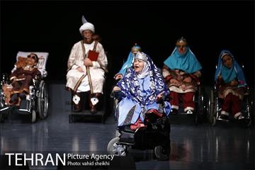 نمایش فاخر رستم و سهراب 15