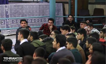 نشست صمیمانه شهردار تهران با دانش آموزان بسیجی سراسر کشور 12