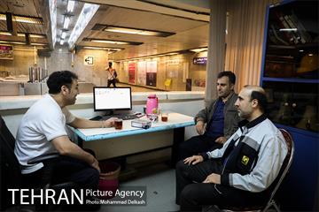عبادت و خدمت؛ ایستگاه مترو امام خمینی(ره) 10