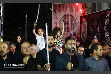 رژه‌ی شاه حسین گویان مکتب تشیع 20