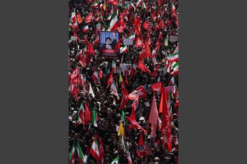 تشییع پیکر آقای شهید ایران - 4 74