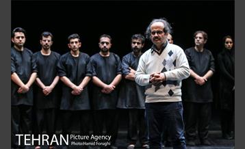 نمایش "من" در پردیس تئاتر تهران (خاوران) 44