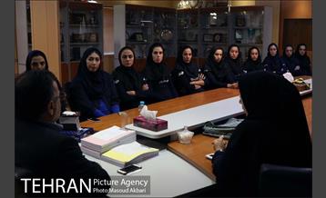 بدرقه دکتر داورزنى از تیم ملى والیبال بانوان  6