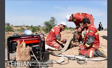 عملیات تخلیه کامل آب شهرک مسکونی پیام اهواز 36