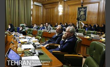 جلسه شورای شهر با حضور شهردار تهران 32