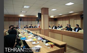 دومین جلسه شورای سیاست گذاری خشت طلایی 24