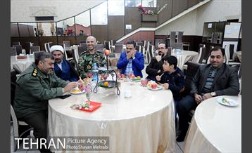 شب یلدا در کنار حافظان امنیت 19