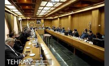 جلسه دکترنجفی با معاونان و مدیران شهرداری تهران 11