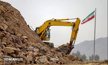 اینجا کارگاهه؛ بزرگراه شهید شوشتری 16