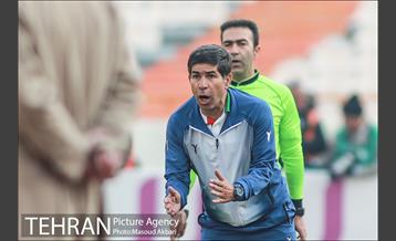 دیدار تیم‌های فوتبال پرسپولیس - استقلال خوزستان 7