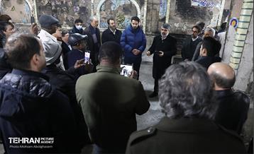 بازدید سفرا از تخریب اموال عمومی شهر 47