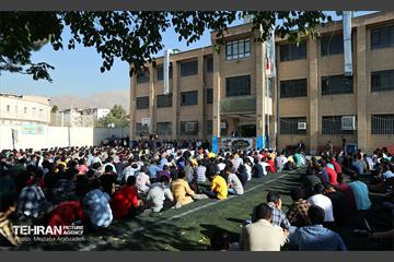 آیین نواختن زنگ بازگشایی مدرسه علامه حلی 18