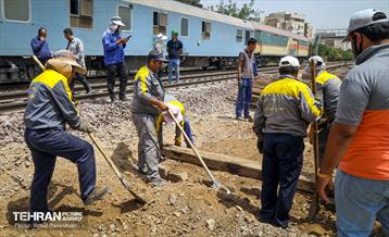 عملیات جمع آوری ریل‌ها و شاسی گذاری در حریم راه آهن تهران اهواز 22