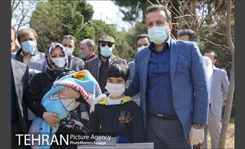 آیین بهره برداری از باغ راه شهدای مدافع سلامت 10