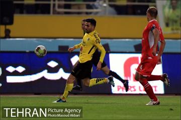 دیدار تیم‌های فوتبال پرسپولیس - سپاهان 16