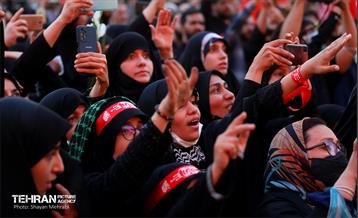 بدرقه خادمان و زائران اربعین 35