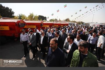 آیین رونمایی از بسته توسعه ماشین آلات تخصصی حوزه خدمات شهری 7