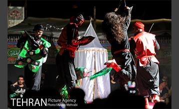 اجرای تغزیه اباعبدالله الحسین در میدان ولیعصر(عج) 20