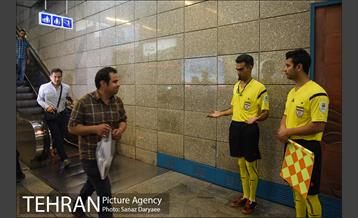 پرفورمنس داوران فوتبال در ایستگاه هفت تیر 29