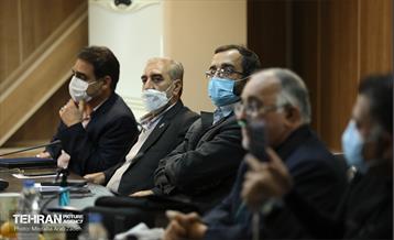 دیدار شهردار تهران با نخبگان و خانواده های شهدای منطقه 14