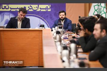 نشست «در مدار بهره‌وری» 12