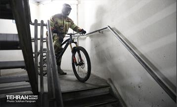 مسابقه پله‌نوردی آتش‌نشانان 32