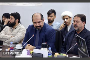 ملاقات معاون مالی و اقتصاد شهری با نخبگان، فرهنگیان و ورزشکاران منطقه 12 6