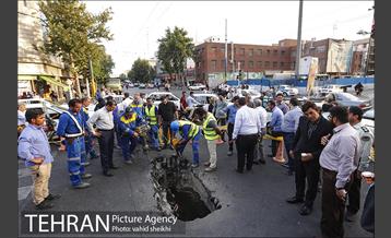 فرونشست زمین در خیابان 17شهریور 13