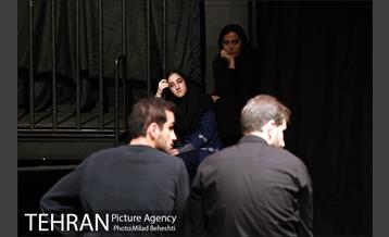 نمایش نایب سرخی ها 10