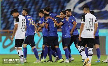 دیدار تیم های فوتبال استقلال تهران و هوادار تهران 26