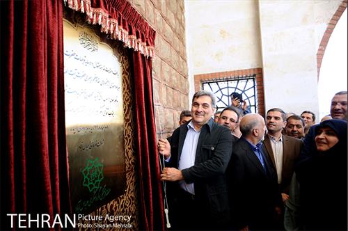 افتتاح باغ هنر اراضی عباس آباد با حضور شهردار تهران 1